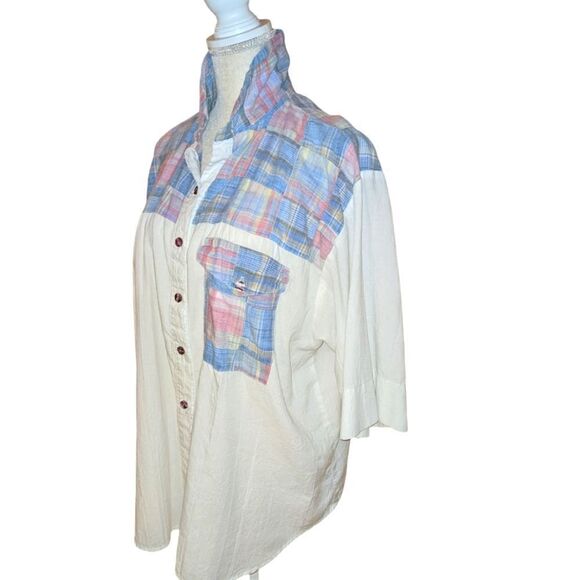 🤩 Tapestry in white and plaid patchwork vintage top🤩 2 for $20 - Picture 3 of 9